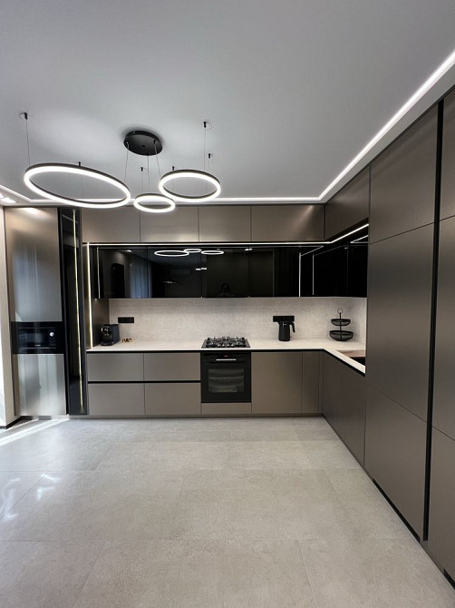 Вишукана та авторська 3-кімнатна квартира в центрі міста Ивано-Франковск - изображение 3