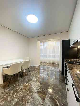 Продаж 2 кімнатної новобудови, євроремонт. Центр. Хмельницкий