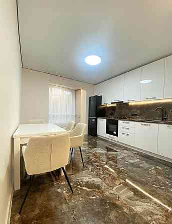 Продаж 2 кімнатної новобудови, євроремонт. Центр. Хмельницкий