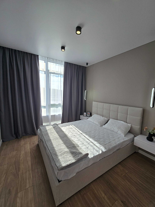 Продаж квартири з дизайнерським  ремонтом Вид на набережну Ирпень - изображение 2