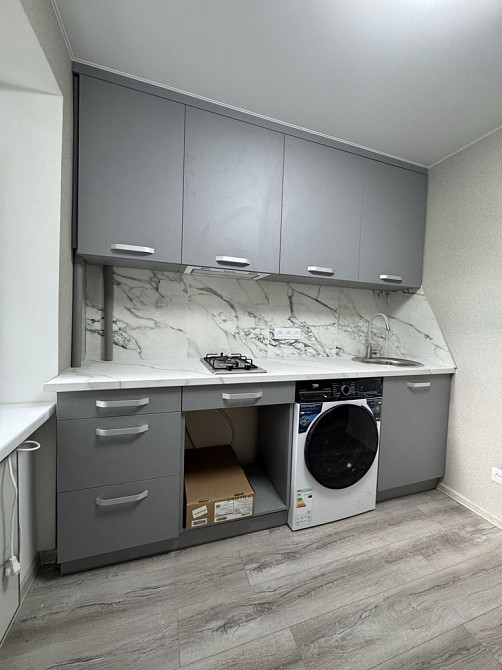 Однокімнатна  в Центрі .Карітальний ремонт. Меблі . Техніка Кропивницький - зображення 1