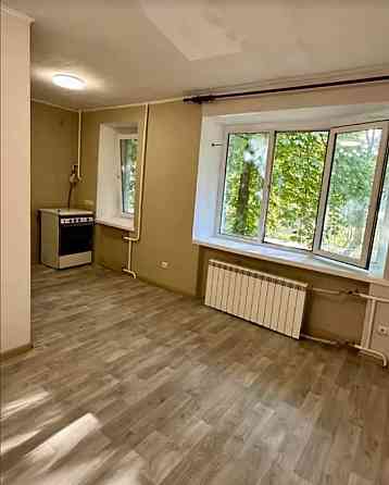 біля метро Шулявка затишна студія Київ