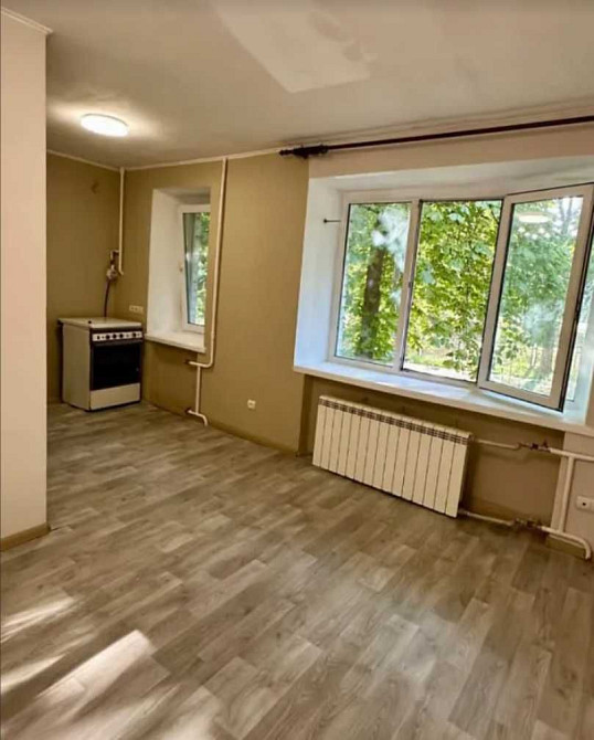 біля метро Шулявка затишна студія Київ - зображення 4