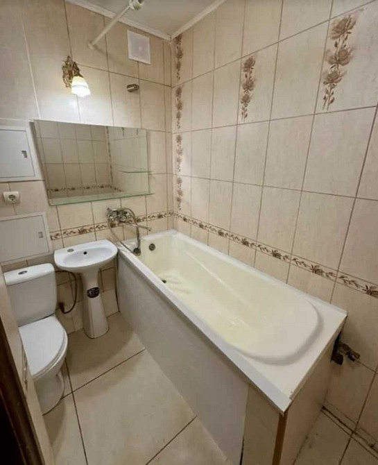 біля метро Шулявка затишна студія Київ - зображення 7