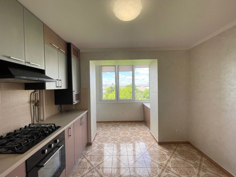 Продам! Простору 3 кімнатну квартиру з ремонтом у новобудові! Івано-Франківськ - зображення 1