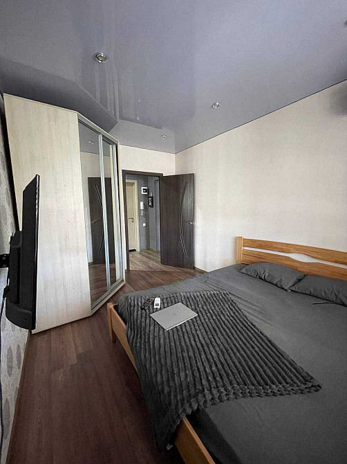 Двокімнатна квартира з меблями і технікою Кам`янське (Запорізька обл.) - зображення 8