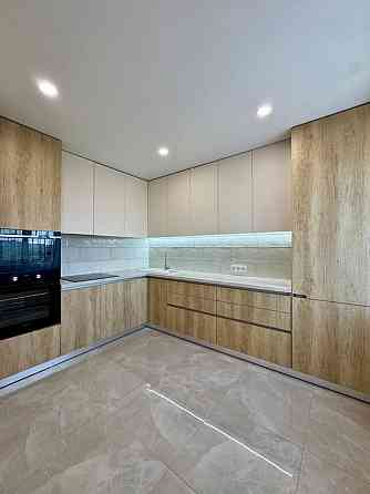 Продаж 4 кім. 10 мкрн. Лівий берег Кам`янське (Запорізька обл.)