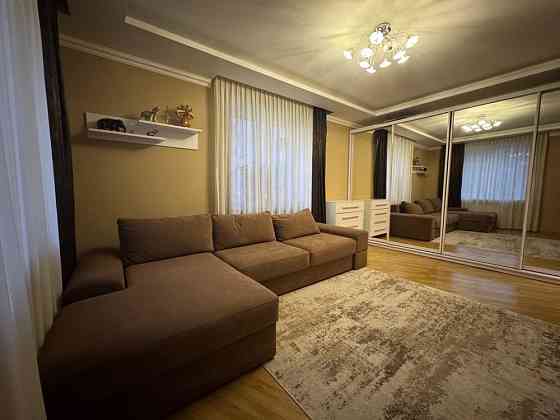 Продається від власника 3-к кв. Львов