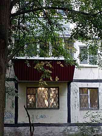 Продам 1 ком Красный камень ,площ.Новокайдацкая Дніпро