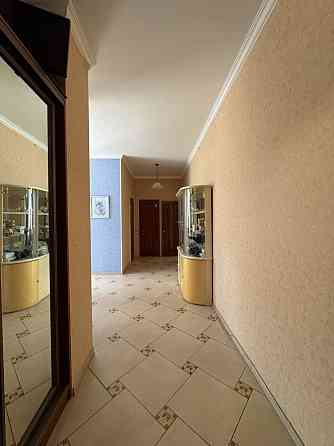 Сталинка на улице Уютная/Отрада/75 метров/2 комнаты и кухня-гостиная! Одесса