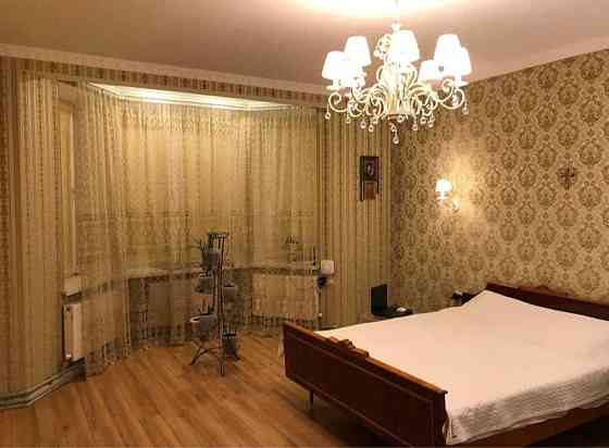 Продам 3-х комнатную квартиру сталинка Запоріжжя