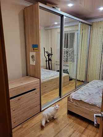 Продам 3-кімнатну квартиру Кривий Ріг, 1-й Східний район (кутова) Кривой Рог