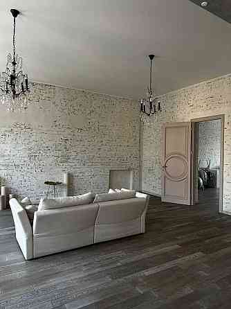 Продаж видової квартири Льва Толстого 1, 3к, 134м2 Київ