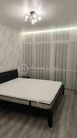 Продажа 2 к квартири Сверстюка Євгена (Раскової Марини) Галактика Київ