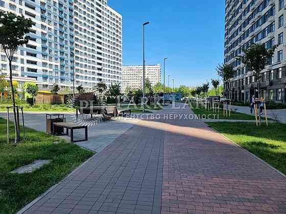 Продажа 2 к квартири Сверстюка Євгена (Раскової Марини) Галактика Київ