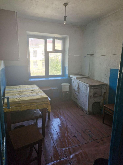 Продам квартиру в ЦЕНТРІ ЄМІЛЬЧИНЕ! Ємільчине - зображення 4