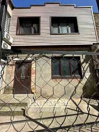 Двоповерховий будинок, квартира на землi з патiо зоною в центрi Одеси Одесса