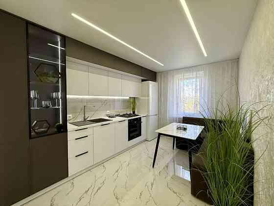 Двухкомнатная квартира с новым ремонтом на 3Слободской. Николаев