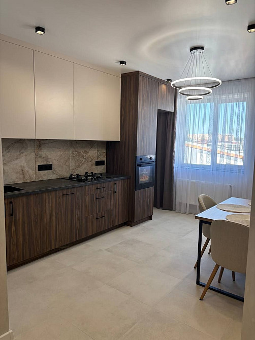 Евродвушка 43м2 68000$ з новеньким дизайнерським ремонтом Ирпень - изображение 6