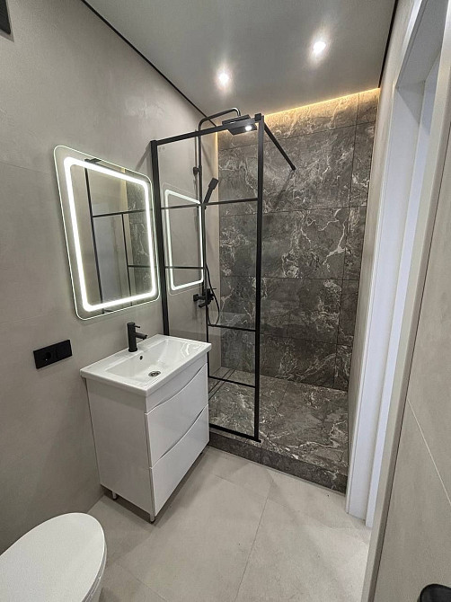 Евродвушка 43м2 68000$ з новеньким дизайнерським ремонтом Ирпень - изображение 5