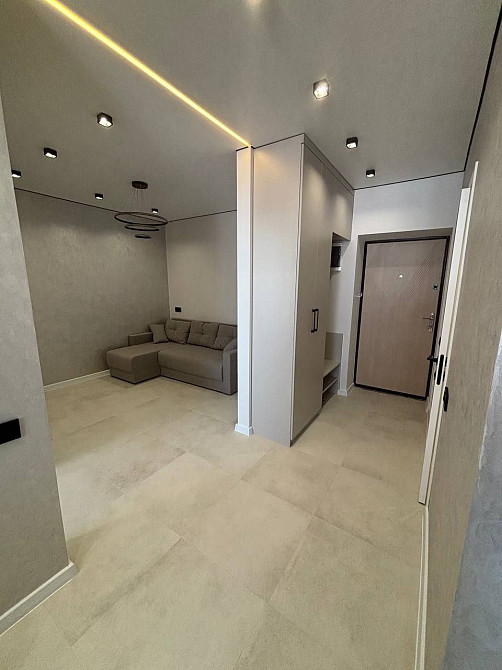 Евродвушка 43м2 68000$ з новеньким дизайнерським ремонтом Ирпень - изображение 4