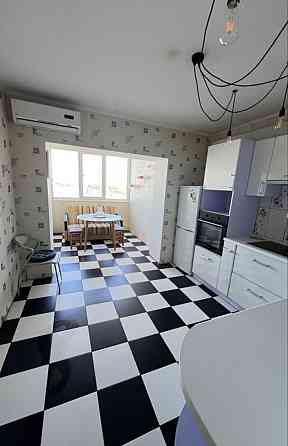 Продам 2 к. большую квартиру в Новострое 64 кв. м. Днепр