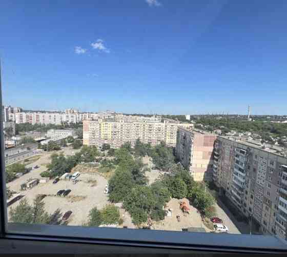 Продам 2 к. большую квартиру в Новострое 64 кв. м. Днепр