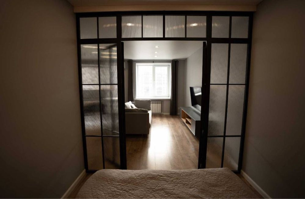 Квартира з дизайнерським ремонтом! Центр міста! Мін оформлення! Ирпень - изображение 5