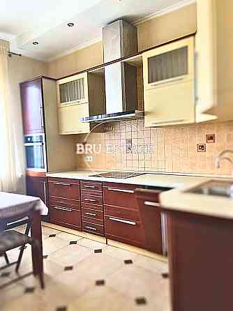 Продаж 2 к великої квартири Дарницький Середній поверх  Ремонт 90 м Київ