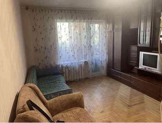 Продається 1-кімнатна квартира в Подільському районі на Виноградарі Киев