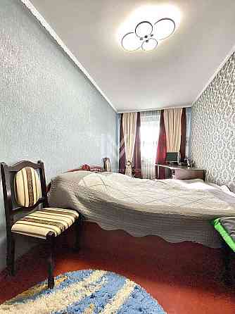 Продаю 3комн.квартиру Жасминовый бульвар,метро Дворец Спорта Харьков