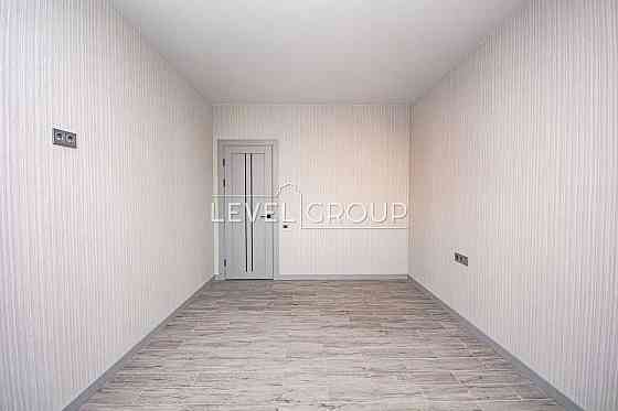 Продаж 1 кімнатної квартири 44 метра Варшавський 3. Киев