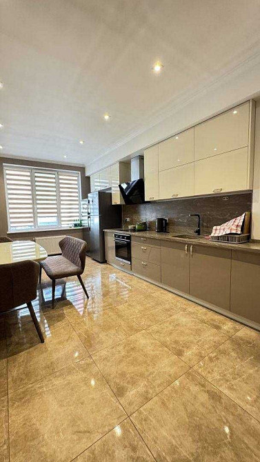 Большая 3х комнатная квартира 85 кв.м. в новом доме на Таирова. Одесса - изображение 1