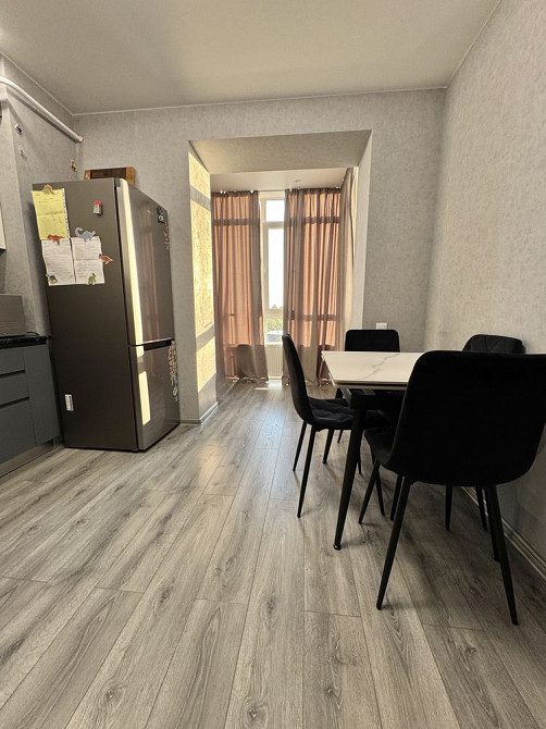 1к з дизайнерським ремонтом в самому центрі Гостомель - зображення 5