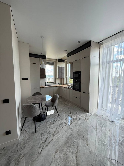 Видова 1,5 кім. квартира по переуступці р-н Білочка Ужгород - зображення 1