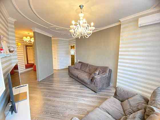 Київ! Голосіївський! Трикімнатна квартира! Пр-т Лобановського, 150! Киев