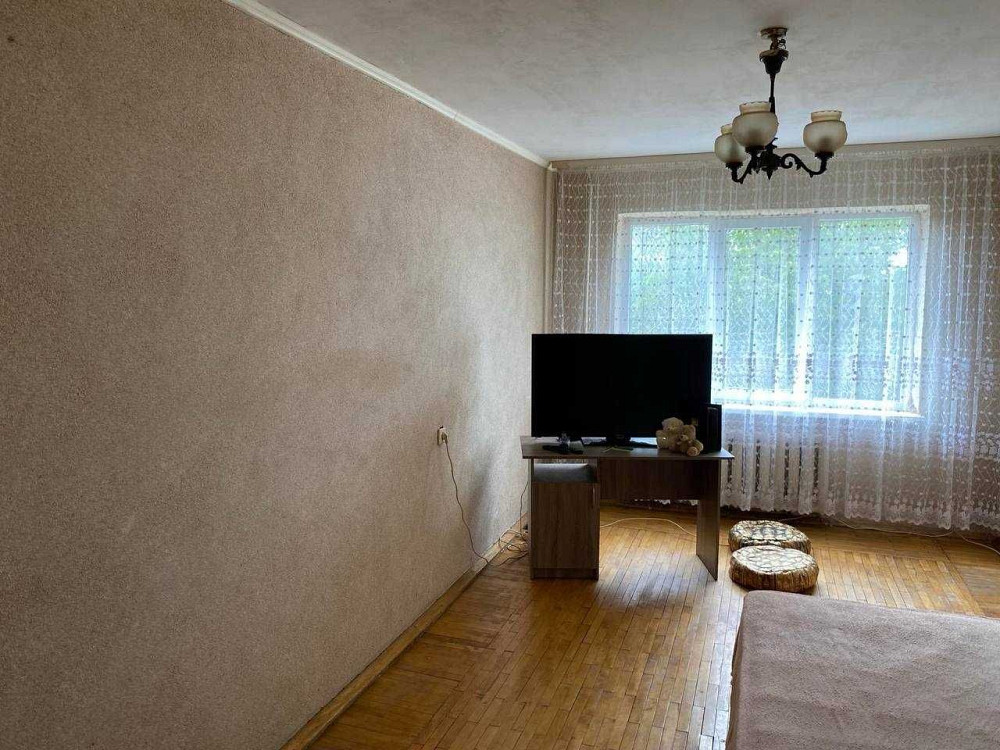 Продається 3-кімнатна квартира в затишному районі, вул. Д.Галицького Ровно - изображение 1