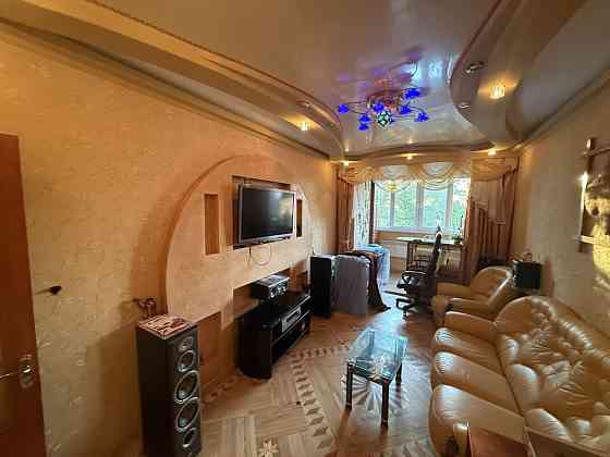 Собственник. Продам 3к квартиру возле м. Победа Харьков