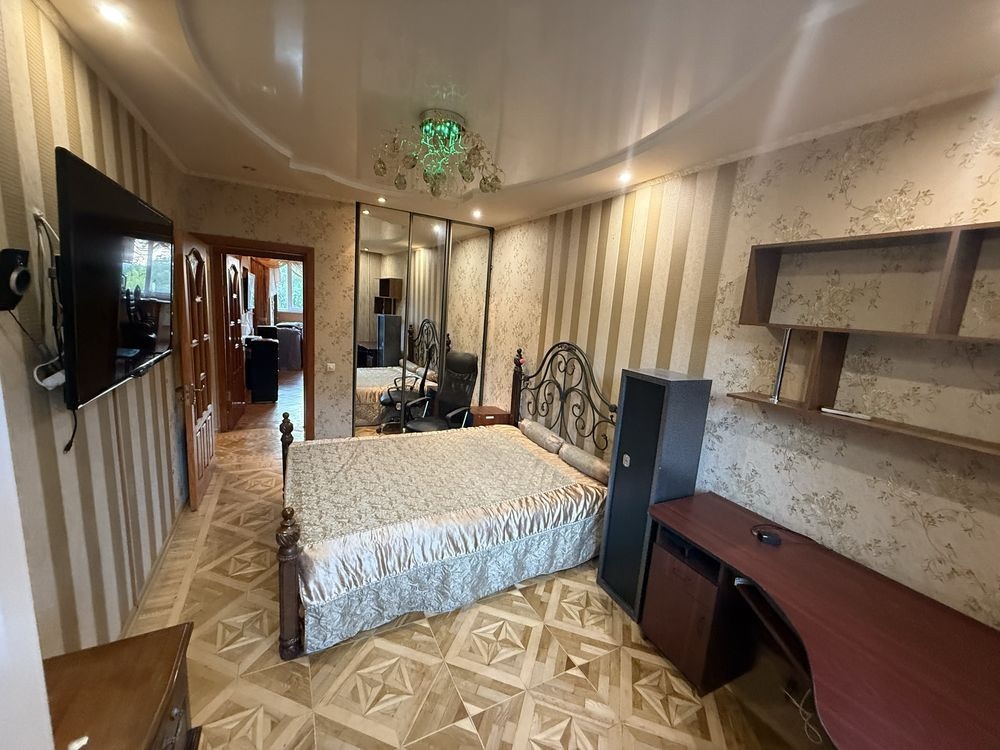 Собственник. Продам 3к квартиру возле м. Победа Харьков - изображение 1