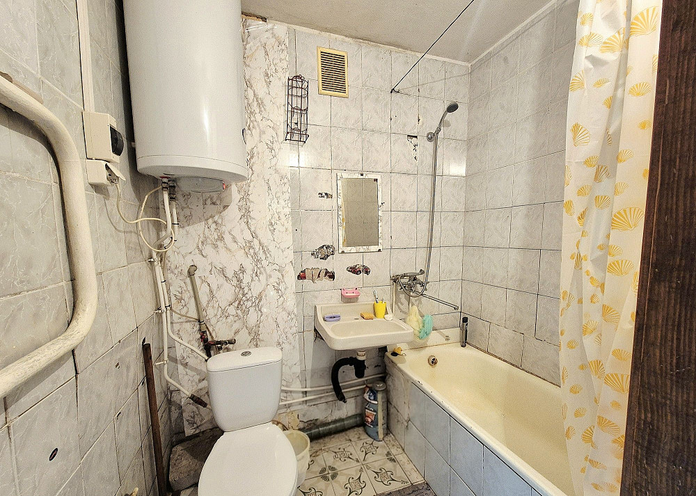 1-но кім кв Центр вул.  Шевченка та вул. К. Острозьких цегла Житомир - зображення 1