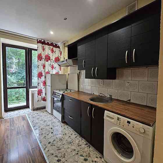 Продам 1 кімнатну квартиру 49 м кв з індивідуальним опаленням Івано-Франківськ