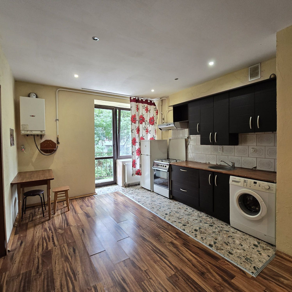 Продам 1 кімнатну квартиру 49 м кв з індивідуальним опаленням Івано-Франківськ - зображення 1