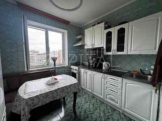 Продаж квартири 3 кімнати/9 поверх/69м2/Оболонь/Героїв Сталінграду/ Киев