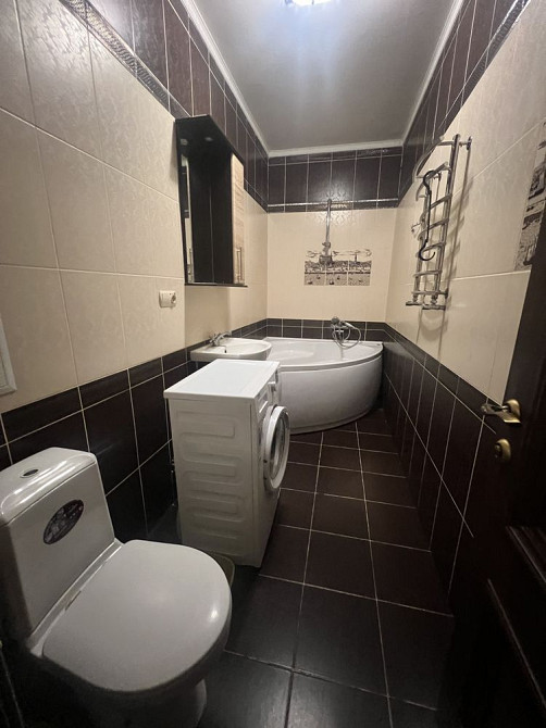 Гарна 2к з ремонтом в оточенні соснового лісу! Газ! Балкон! Буча - изображение 3