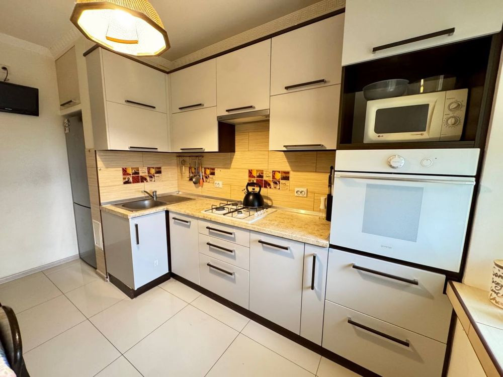 3-кімнатна квартира з ремонтом та меблями — готова для життя! Ровно - изображение 2