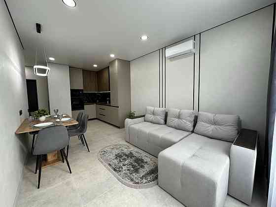 Своя Однокімнатна  42м2 Варшавський 2 без % Власник ціна під ключ. Киев