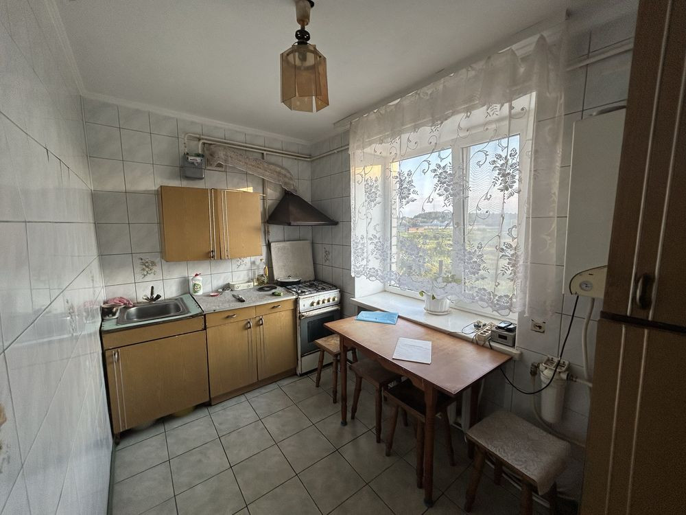 Продаж 3 кімн квартири , С , Зоря , вул Будівельників Камыш-Заря - изображение 1