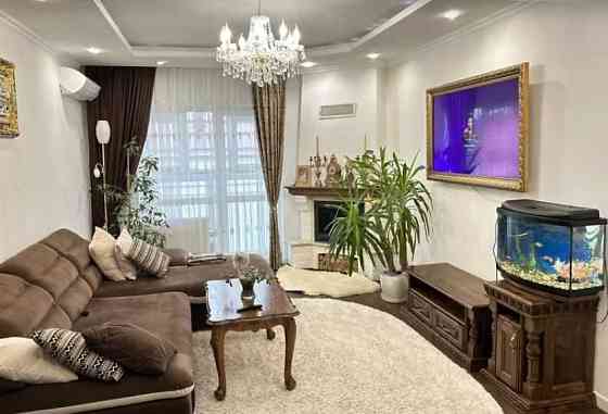 Продаж 4-кімнатної квартири з євроремонтом на Довженка Ивано-Франковск