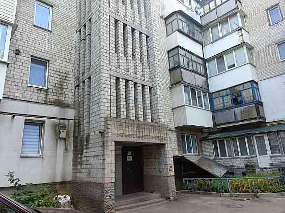 Продаж 2к на Зерова Винница