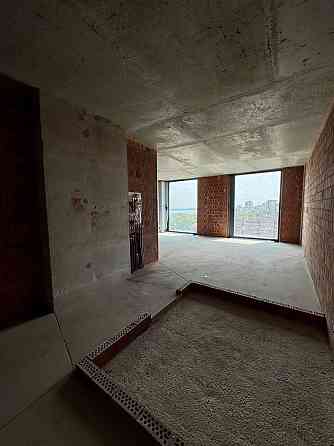 ЖК Маяк , Набережна Днепр